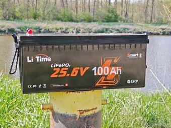 LiFePO4 baterie LiTime 24V 100Ah s BLUETOOTH