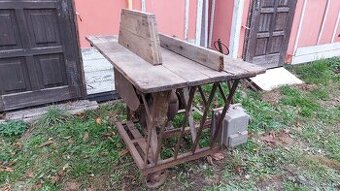Cirkulárka s kolébkou + 3 pilové kotouče