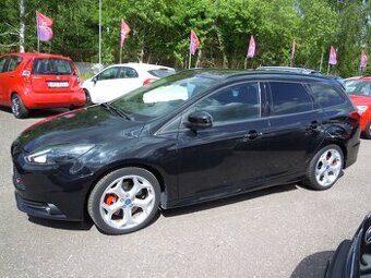 Ford Focus 2.0ST 184kw(250hp) r.v.5/2014