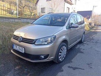 Volkswagen Touran (2012)