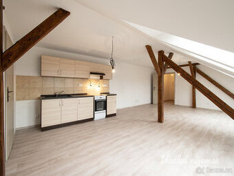 Pronájem bytu 2+kk, Sokolovská, Libeň, 21500Kč/měs, 66 m2