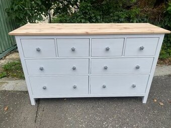 IKEA Hemnes komoda s 8 zásuvkami - bíl. mořená