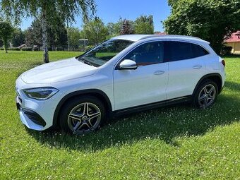 Mercedes GLA 250 E najeto 65 tis