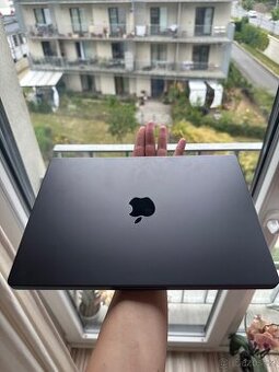 MacBook Pro 14" M3 Pro 2023