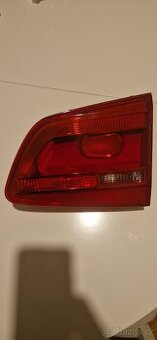 VW Touran 1T3 pravé zadní vnitřní světlo