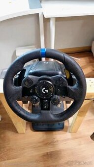 Logitech G923 + Logitech Driving Force Shifter