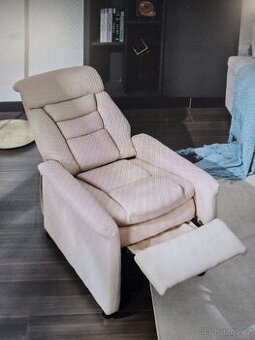 Relaxační křeslo Clement