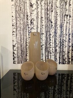 Váza a květináče