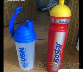 Sportovní lahev, bidon, shaker na protein