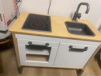 Kuchyňka a doplňky