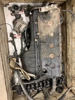 Motor jeep 4.0 1998 na díly