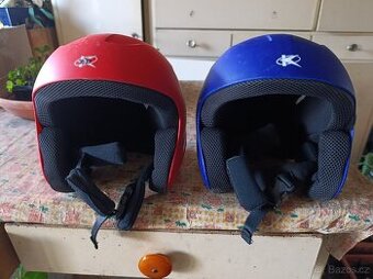 Dětská lyžařská helma XS (53-54), modrá a červená