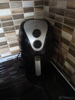 Horkovzdušná fritéza