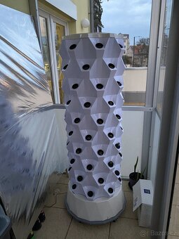 Hydroponická vertikální věž