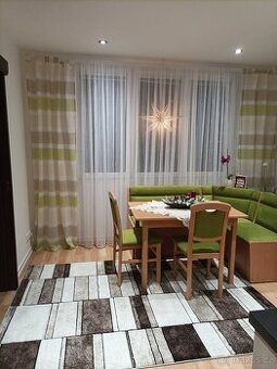 Rohová jídelní souprava