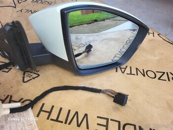 ŠKODA KAROQ  KOMPLETNÍ ZRCÁTKO TOP STAV