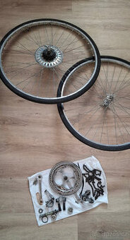 Originálne retro komponenty Favorit – sada alebo jednotlivo