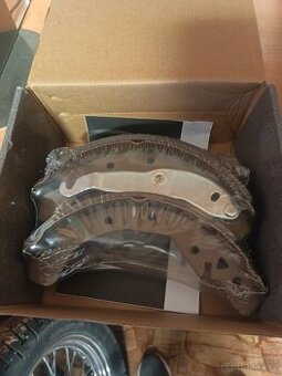 Sada brzdových čelistí ( pakny ) na Opel astra G