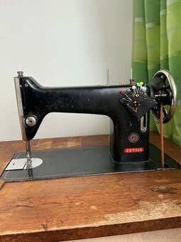 Prodám Šicí stroj Zetina