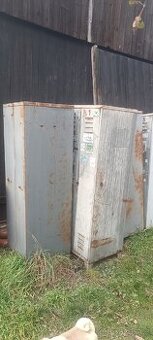 Plechové šatní skříně