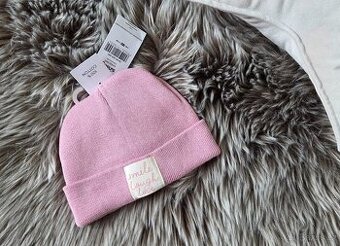 Nová růžová čepice