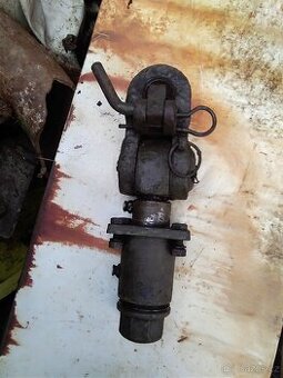 Prodám  záves-ťažné zarizeni