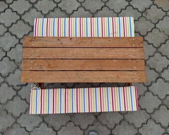 Dětská zahradní lavice