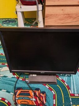 monitor Acer V193W