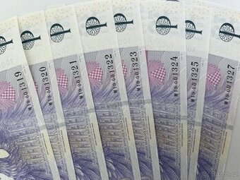 8 souvislých pamětních  bankovek ČNB 1000KČ - RAŠÍN 2023