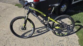 Celoodpružené horské karbonové kolo Scott Spark 30
