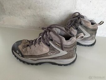 Dámská turistické boty Salamon goretex