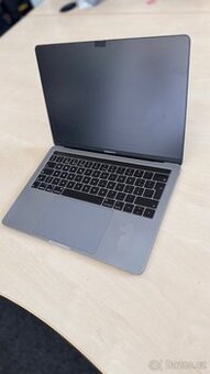 MacBook Pro 13" Retina (2019) – i7/16 GB/512GB SSD