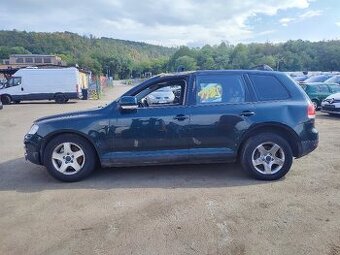 VW Touareg č. 28411