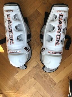 Hokej chrániče Easton SR Holeně 14”