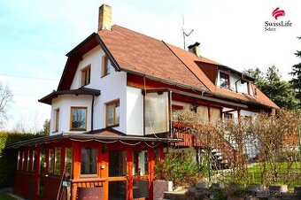 Prodej rodinného domu 400 m2 Husovy sady, Černovice - 1