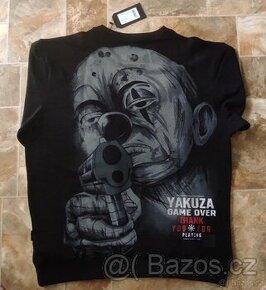 Yakuza mikina