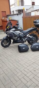 Honda VFR 800x crossrunner