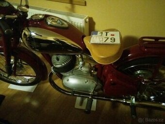 Jawa Pérák 350