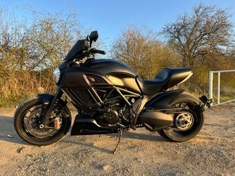 Ducati Diavel 1200 black - r.v. 2016