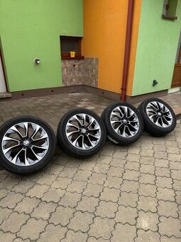 Alu kola Aronia Škoda 5X112 R19 s letními pneu