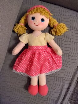 Zpívající panenka Míša Růžičková