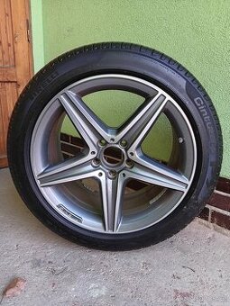Prodám sadu čtyř kol na Mercedes Benz