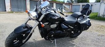 Suzuki Intruder m800
