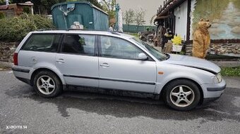 Volkswagen VW Passat B5 1.9 tdi 81 kw 97 r.v. jako celek.