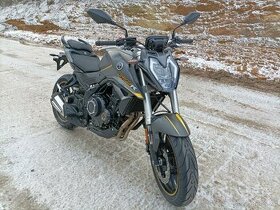 Voge 525 R - 1