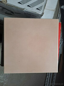 Prodám dlažbu RAKO 200 x 200 mm