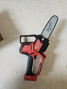 AKU řetězová pila Milwaukee M18