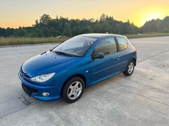 Peugeot 206 Facelift 1.4 75 koní Nová STK