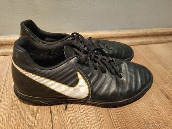 Turfy Nike Tiempo velikost EUR 41