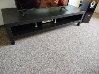 Stolek pod TV